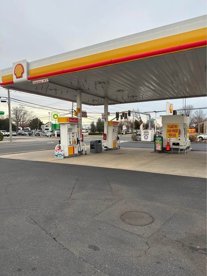 Shell Gas Station, C-Store & 3-Bay Repair Shop with Real Estate, East Meadow: Gas Station + Real Estate in East Meadow, NY