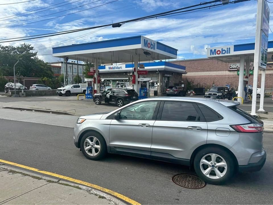 Mobil Gas Station & C-Store, Bronx: Gas Station (Business Only) in Bronx, NY