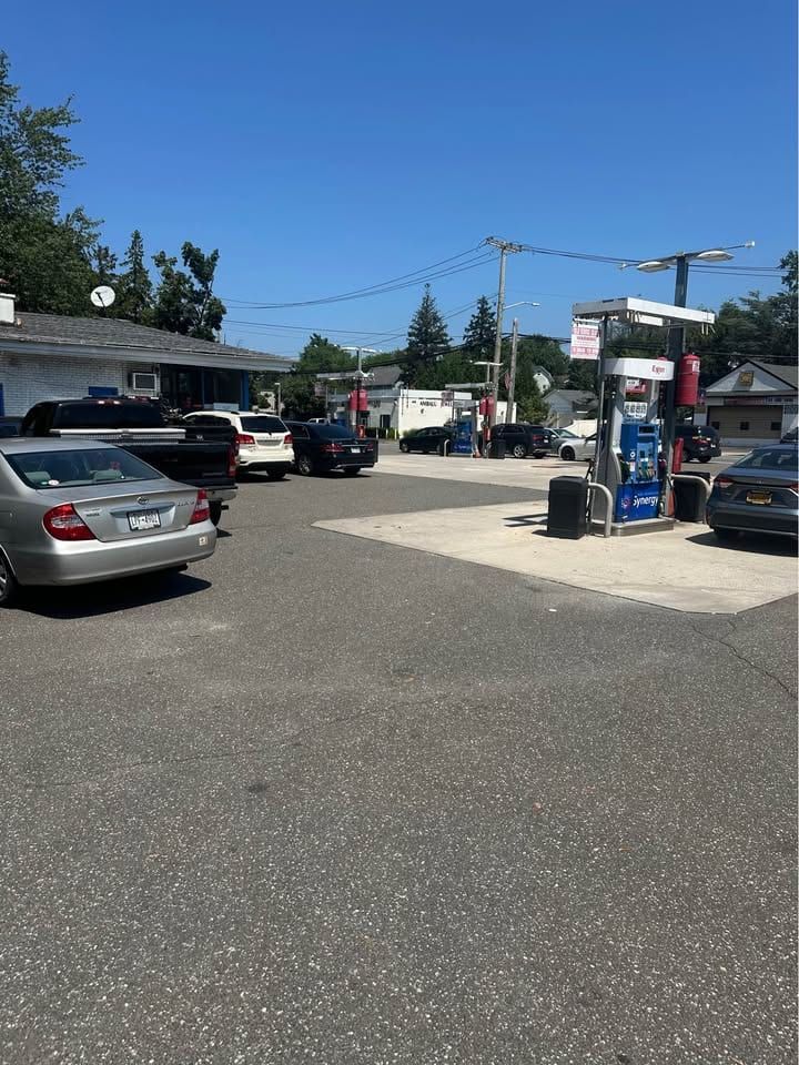 Exxon Gas Station, C-Store & Auto Repair, Glen Head: Gas Station (Business Only) in Glen Head, NY