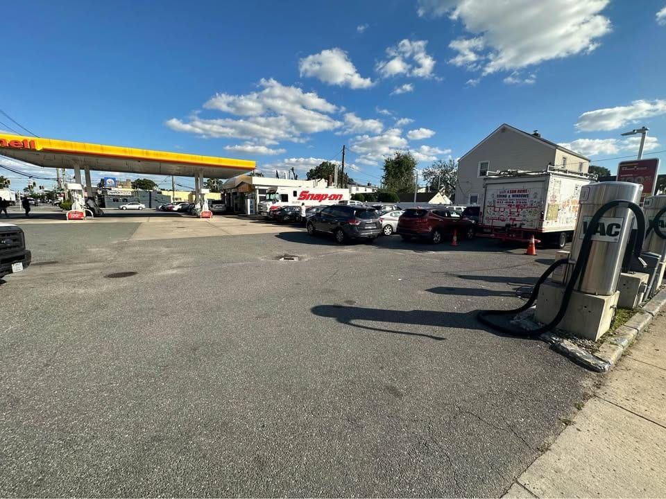 Shell Gas Station with Real Estate, Elmont, photo 2 of 9