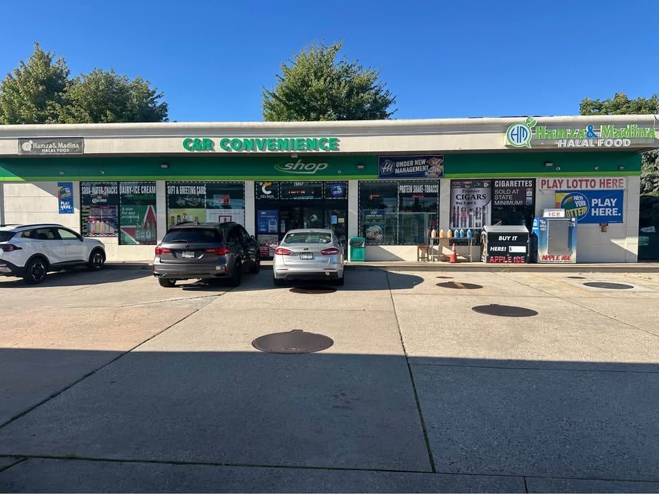 BP Gas Station, C-Store & Food Kitchen, Bethpage, photo 2 of 10