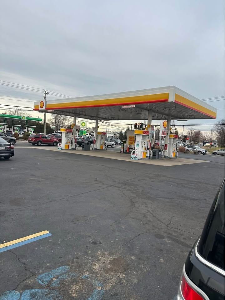Shell Gas Station, C-Store & 3-Bay Repair Shop with Real Estate, East Meadow, photo 3 of 10
