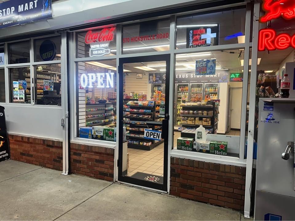 Amoco Gas Station, C-Store & Repair Shop, Seaford, photo 3 of 10