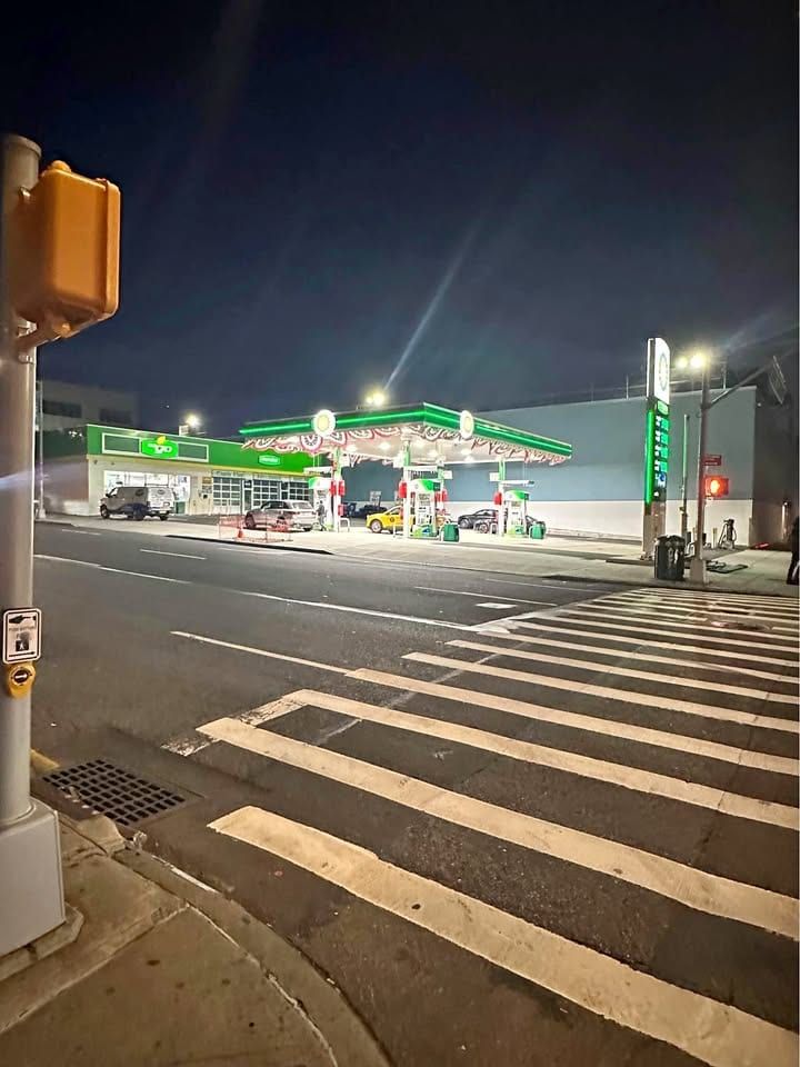 BP Gas Station, C-Store & Auto Repair, Long Island City, photo 4 of 9