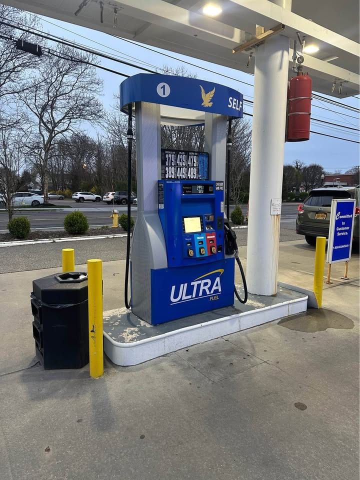 Unbranded Gas Station & C-Store with Real Estate, Suffolk County, photo 4 of 10