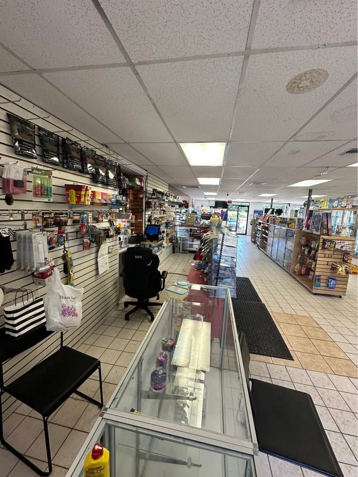 Drive-Thru Deli & Convenience Store, Selden, photo 4 of 10