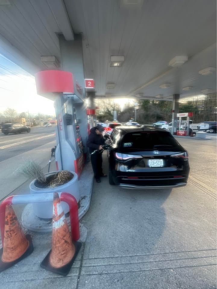 Conoco Gas Station & Auto Repair with Real Estate, Huntington Station, photo 5 of 10