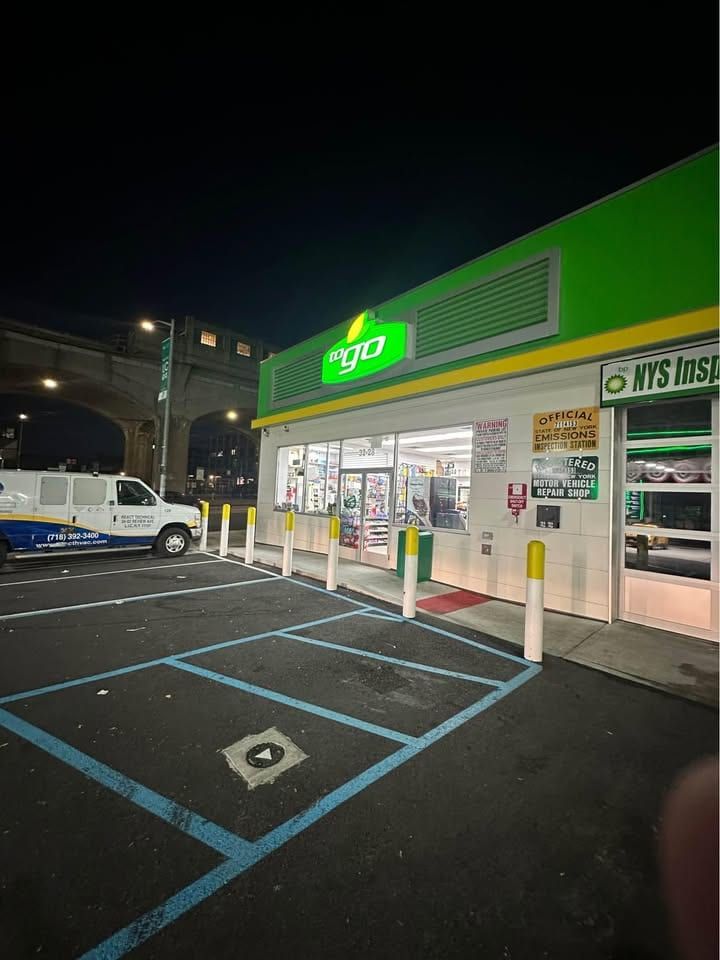 BP Gas Station, C-Store & Auto Repair, Long Island City, photo 5 of 9