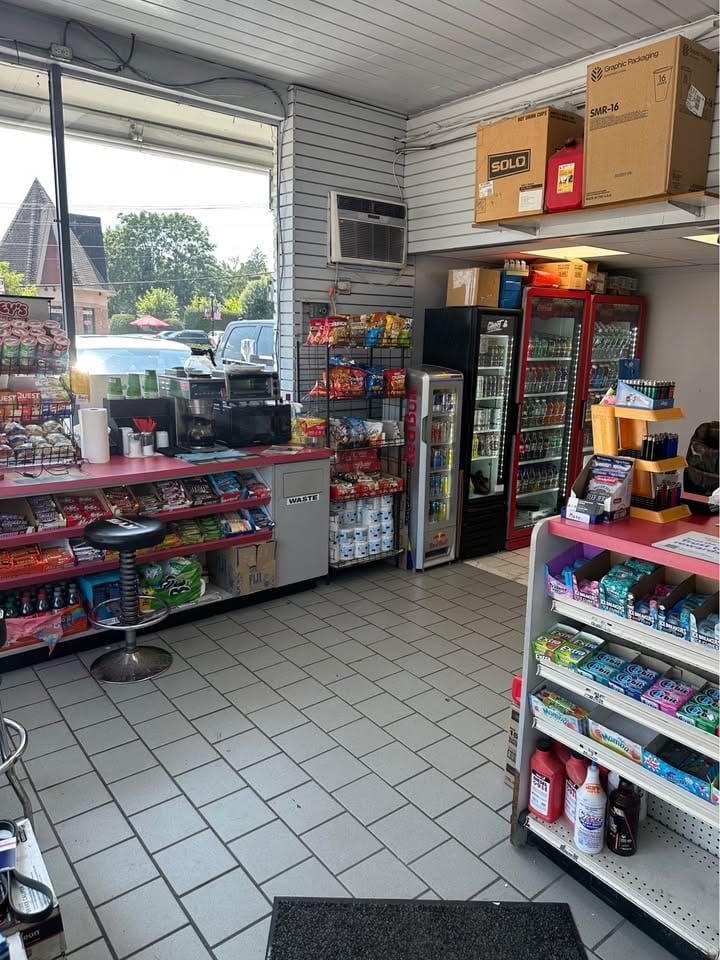Exxon Gas Station, C-Store & Auto Repair, Glen Head, photo 5 of 10
