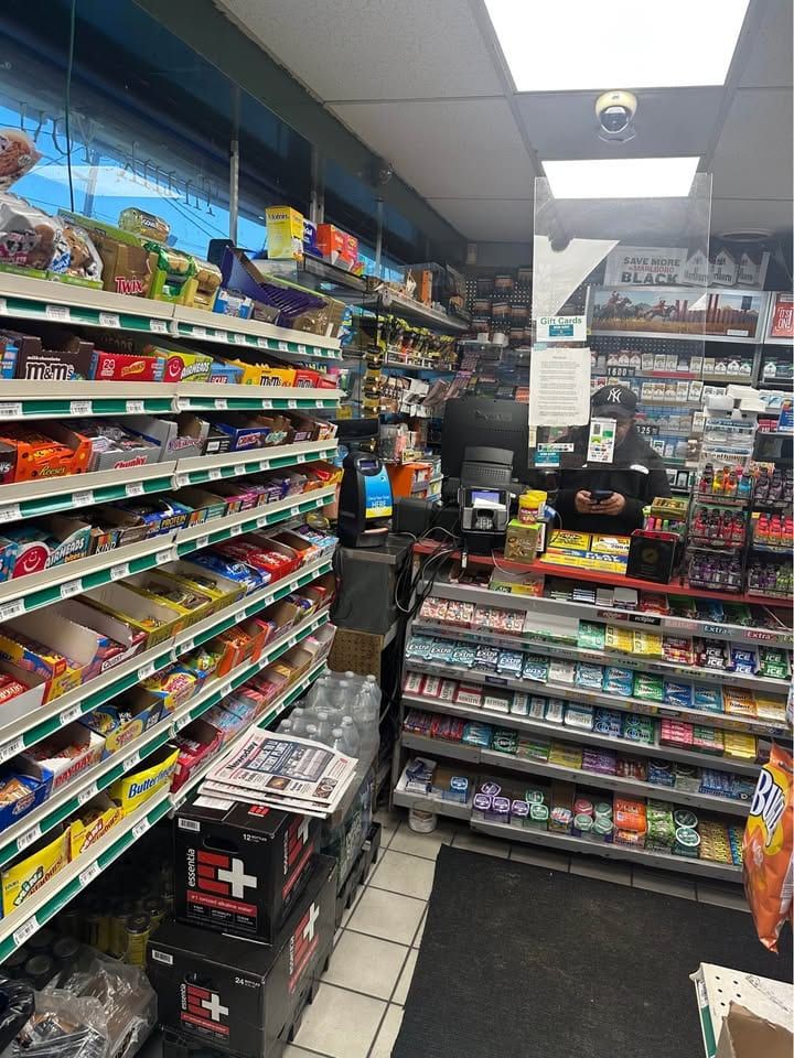 BP Gas Station & C-Store, Blue Point, photo 6 of 10