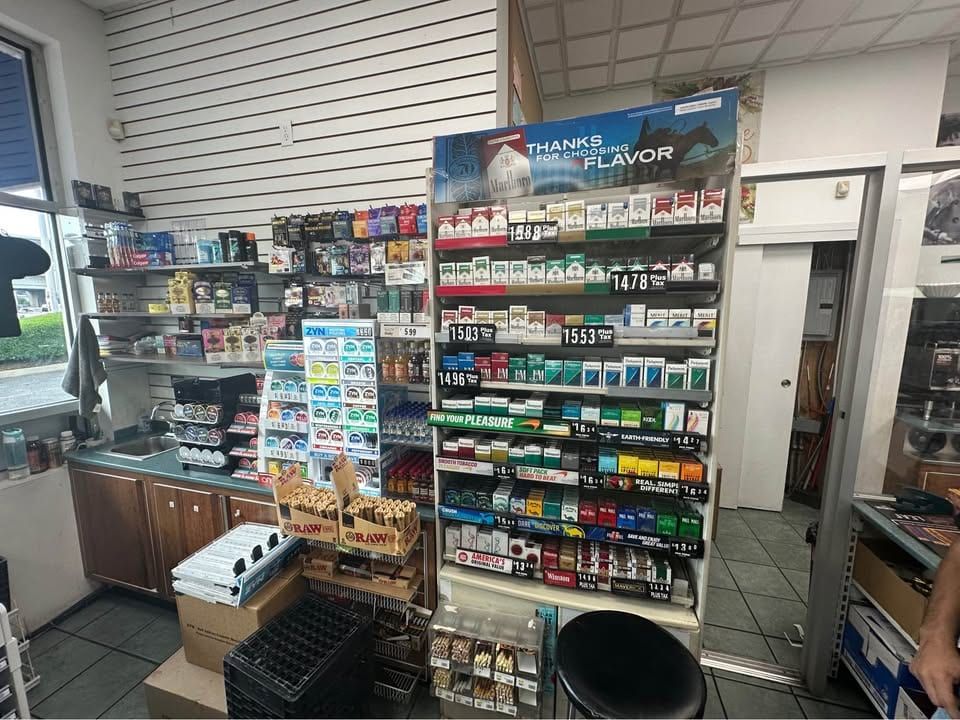 Valero Gas Station & C-Store, Bellmore, photo 7 of 10