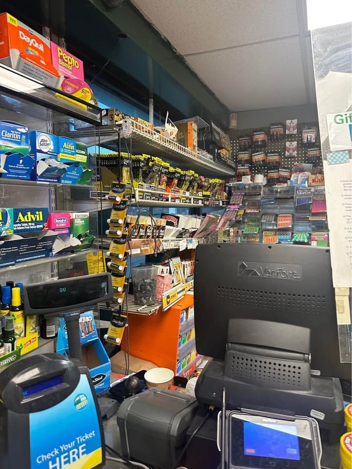 BP Gas Station & C-Store, Blue Point, photo 8 of 10