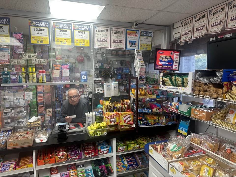Unbranded Gas Station, C-Store & Auto Repair with Real Estate, Brooklyn, photo 8 of 10