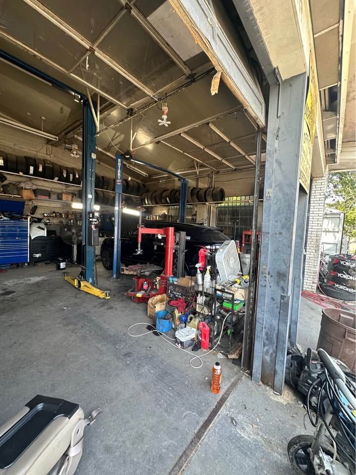 Exxon Gas Station, C-Store & Auto Repair, Glen Head, photo 8 of 10