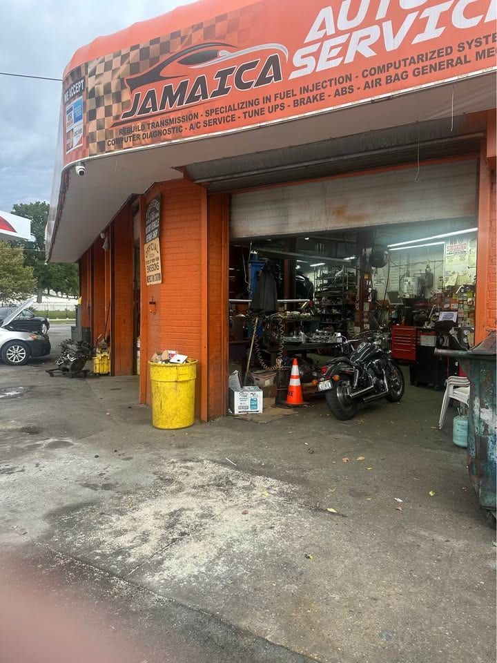Unbranded Gas Station, C-Store & Auto Repair with Real Estate, Brooklyn, photo 9 of 10