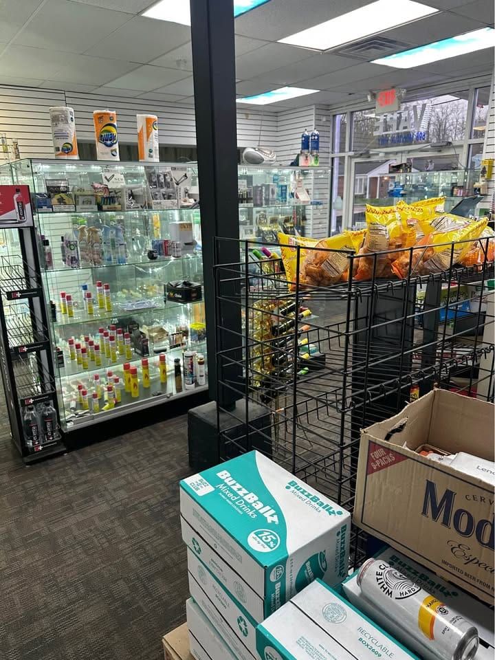 Unbranded Gas Station & C-Store with Real Estate, Suffolk County, photo 9 of 10