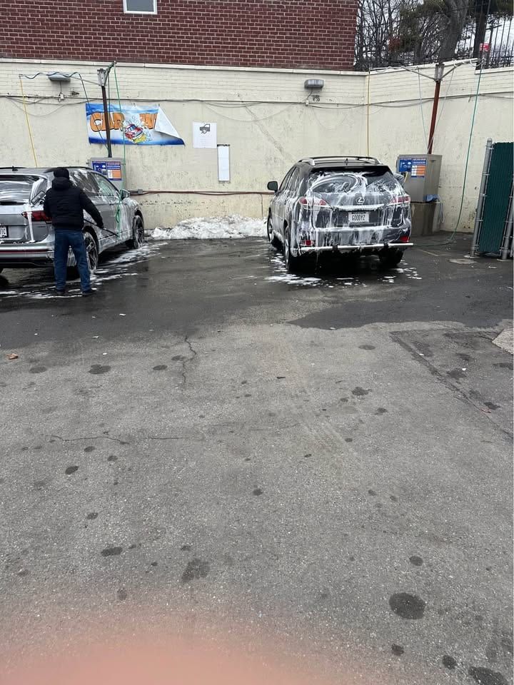 BP Gas Station, C-Store & 3-Bay Repair Shop, Queens–Nassau Border, photo 10 of 10