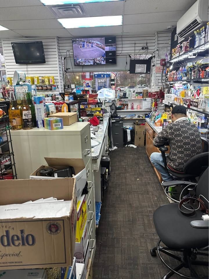 Unbranded Gas Station & C-Store with Real Estate, Suffolk County, photo 10 of 10