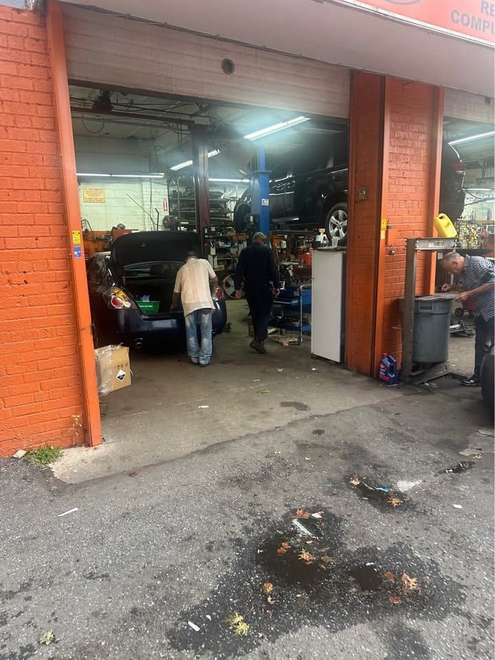 Unbranded Gas Station, C-Store & Auto Repair with Real Estate, Brooklyn, photo 10 of 10
